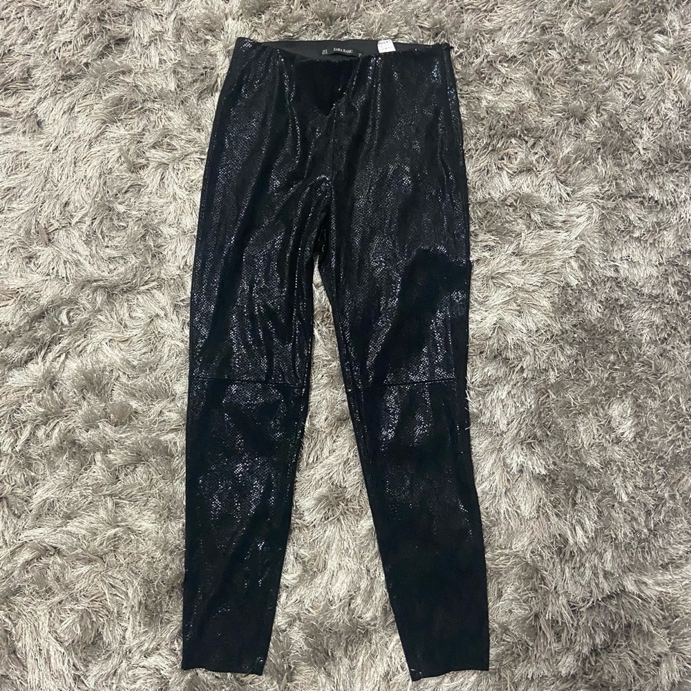 Zara Basic women black snake print faux leather look knit pants. Size M. Used.